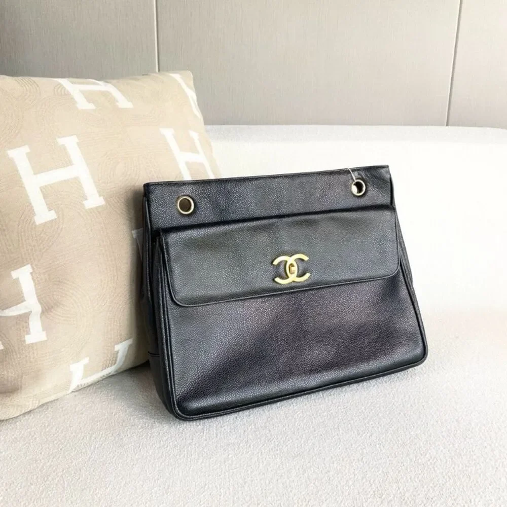 CHANEL company int